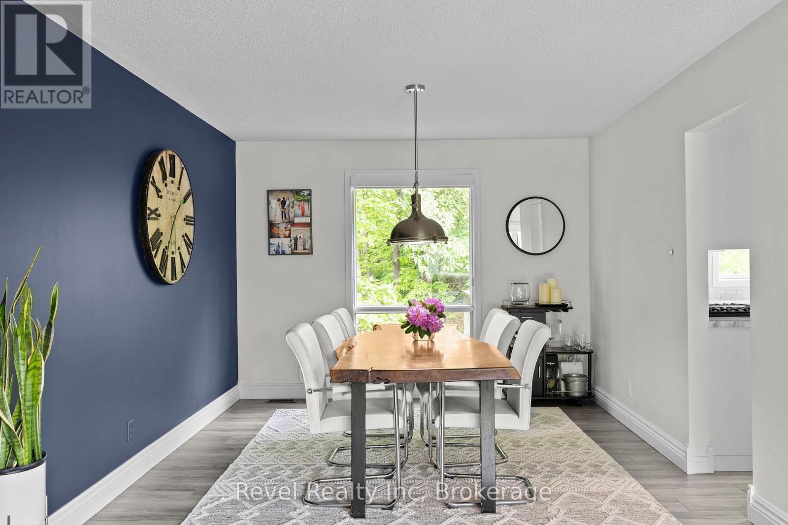35 Macklaim Drive, Parry Sound, Ontario  P2A 2Z7 - Photo 5 - X12212661