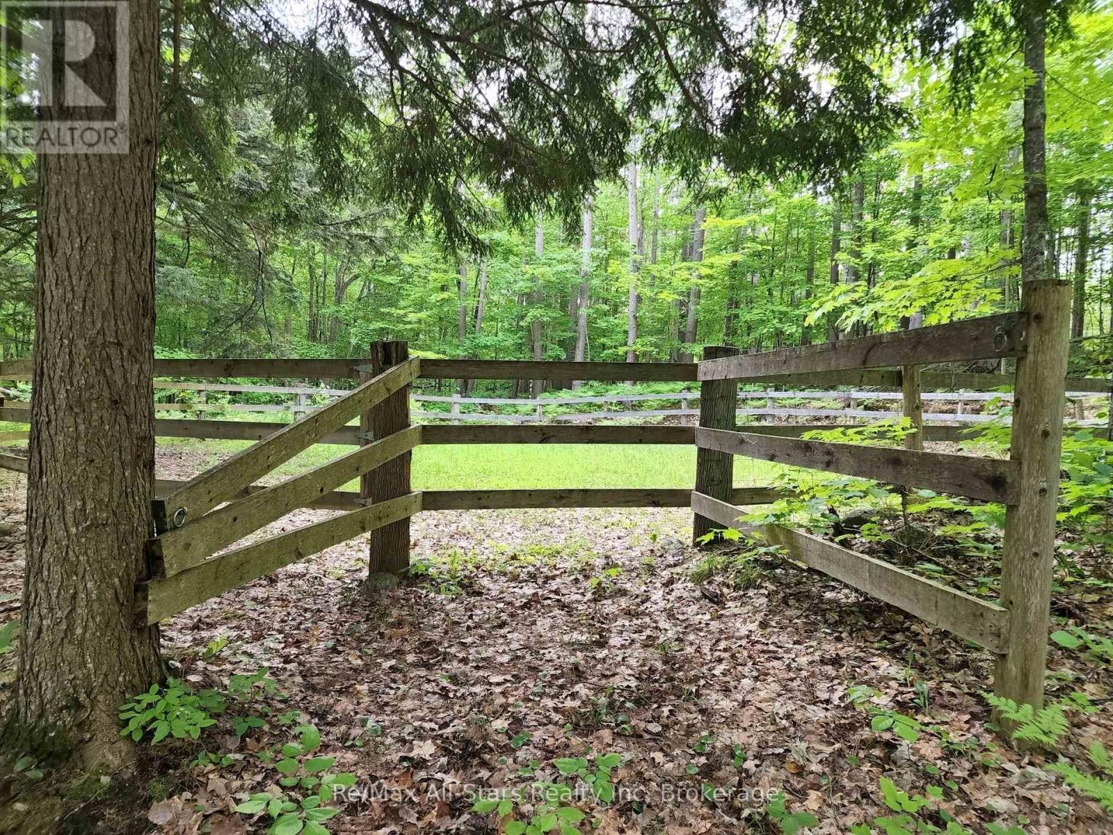 1386 South Portage Road, Lake Of Bays (Franklin), Ontario  P1H 2J6 - Photo 8 - X12212667