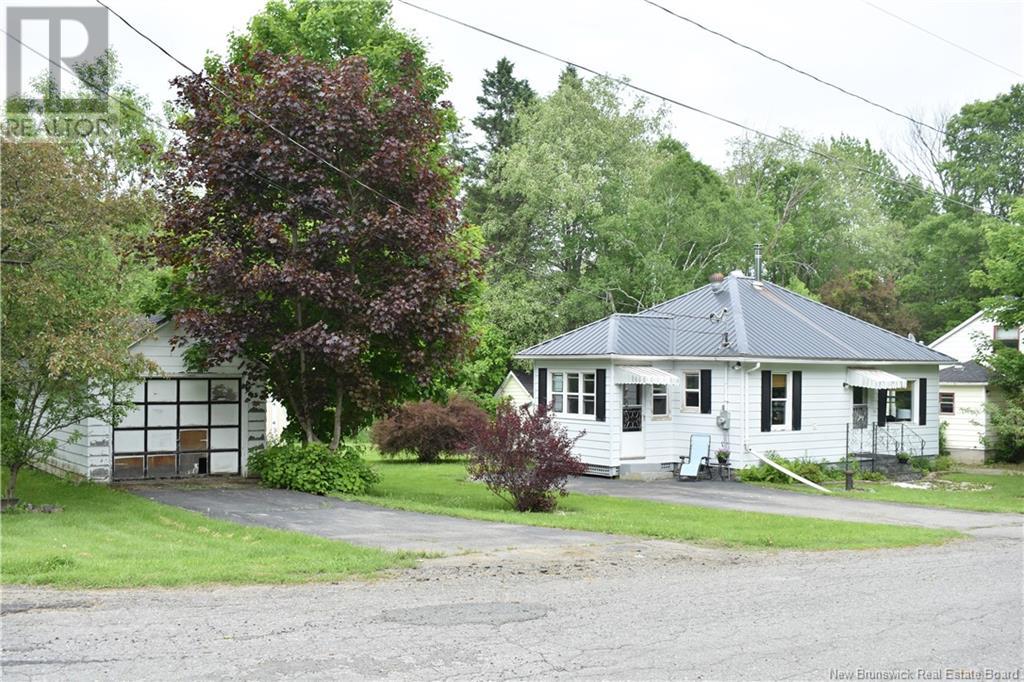 18 Elm Street, Canterbury, New Brunswick