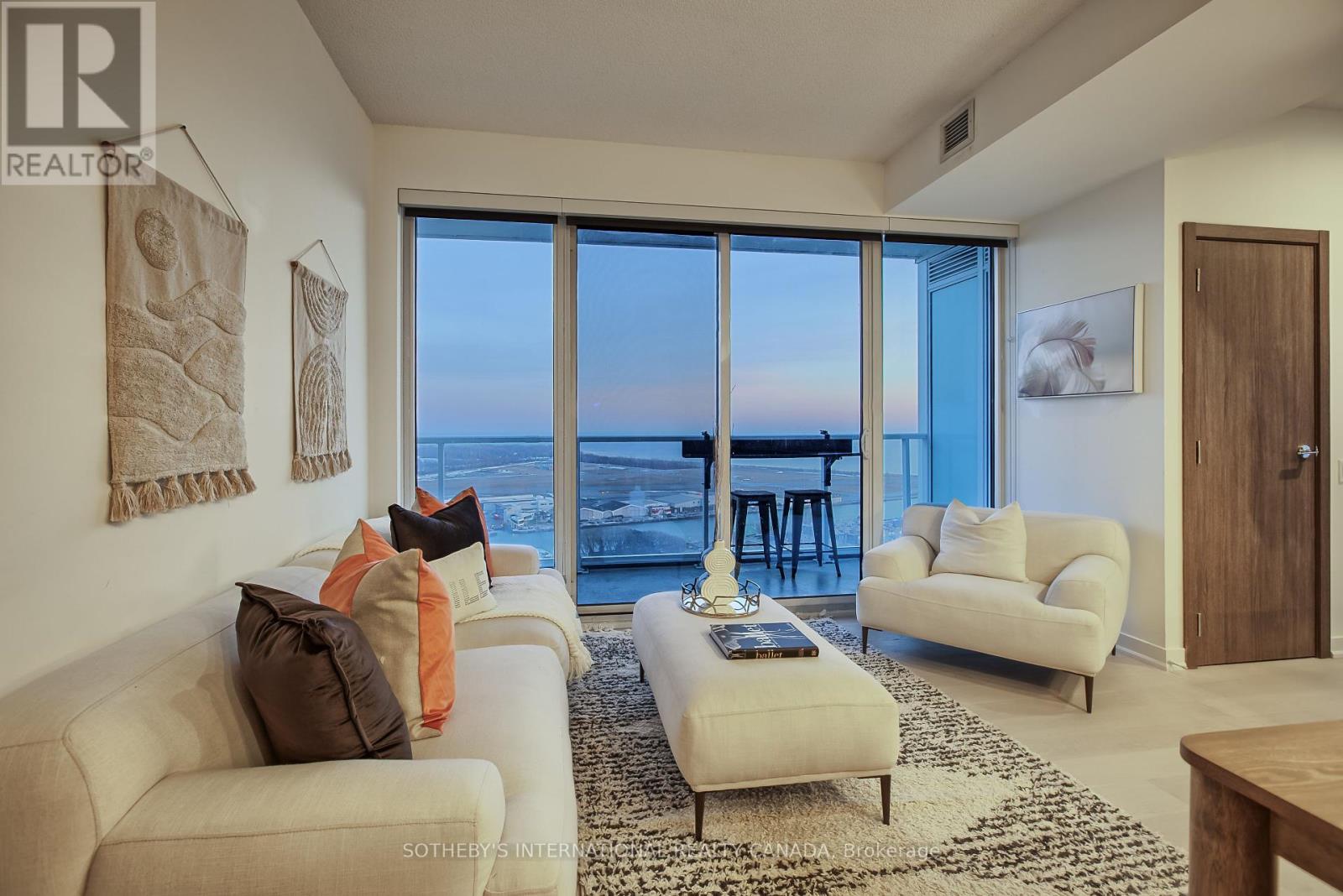 3602 - 17 Bathurst Street, Toronto (Waterfront Communities), Ontario  M5V 1A5 - Photo 13 - C12212350