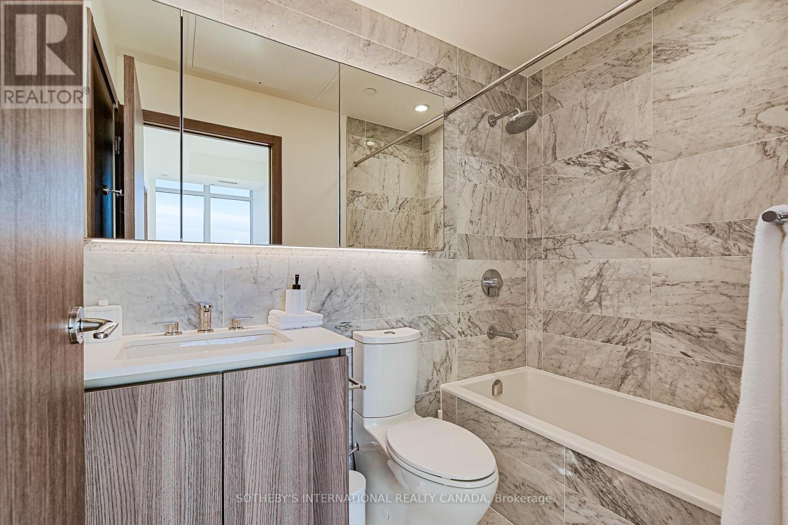 3602 - 17 Bathurst Street, Toronto (Waterfront Communities), Ontario  M5V 1A5 - Photo 37 - C12212350