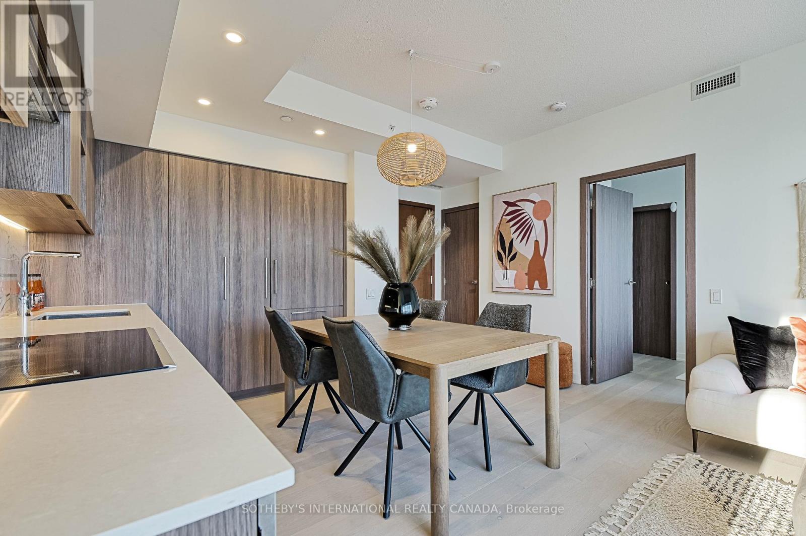 3602 - 17 Bathurst Street, Toronto (Waterfront Communities), Ontario  M5V 1A5 - Photo 9 - C12212350