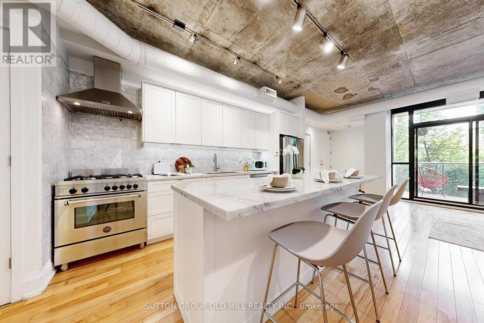 320 - 62 Niagara Street, Toronto (Niagara), Ontario  M5V 1C5 - Photo 17 - C12212353
