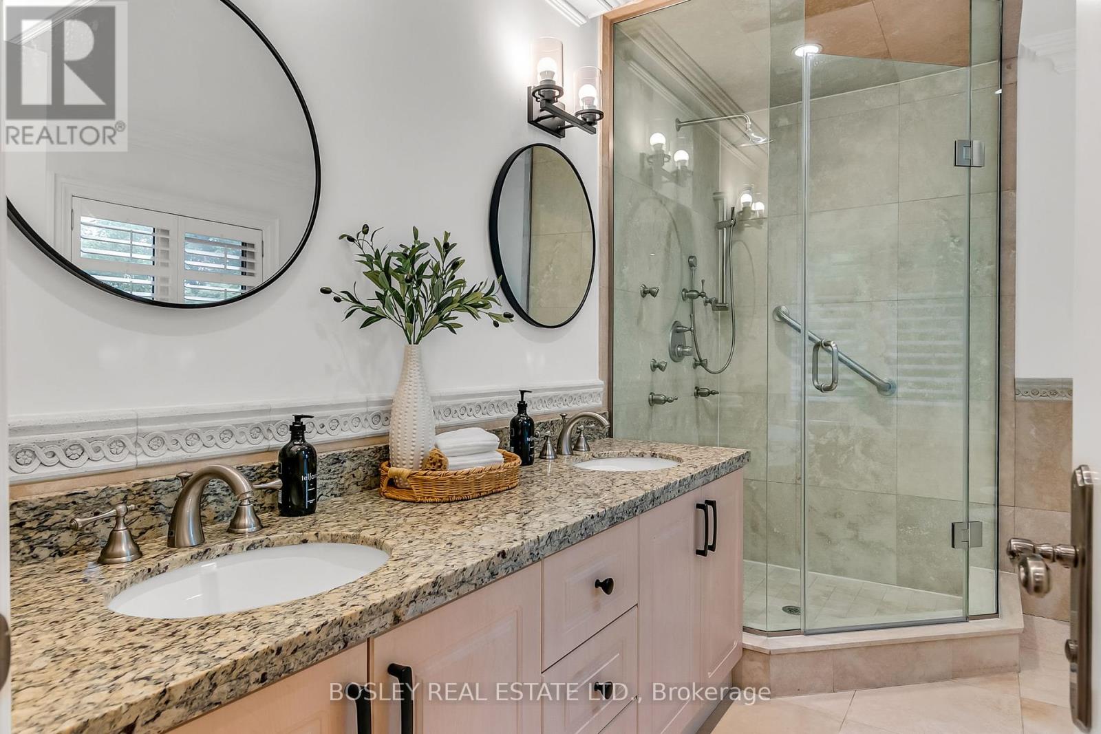 256 Haddington Avenue, Toronto (Bedford Park-Nortown), Ontario  M5M 2P9 - Photo 32 - C12212364
