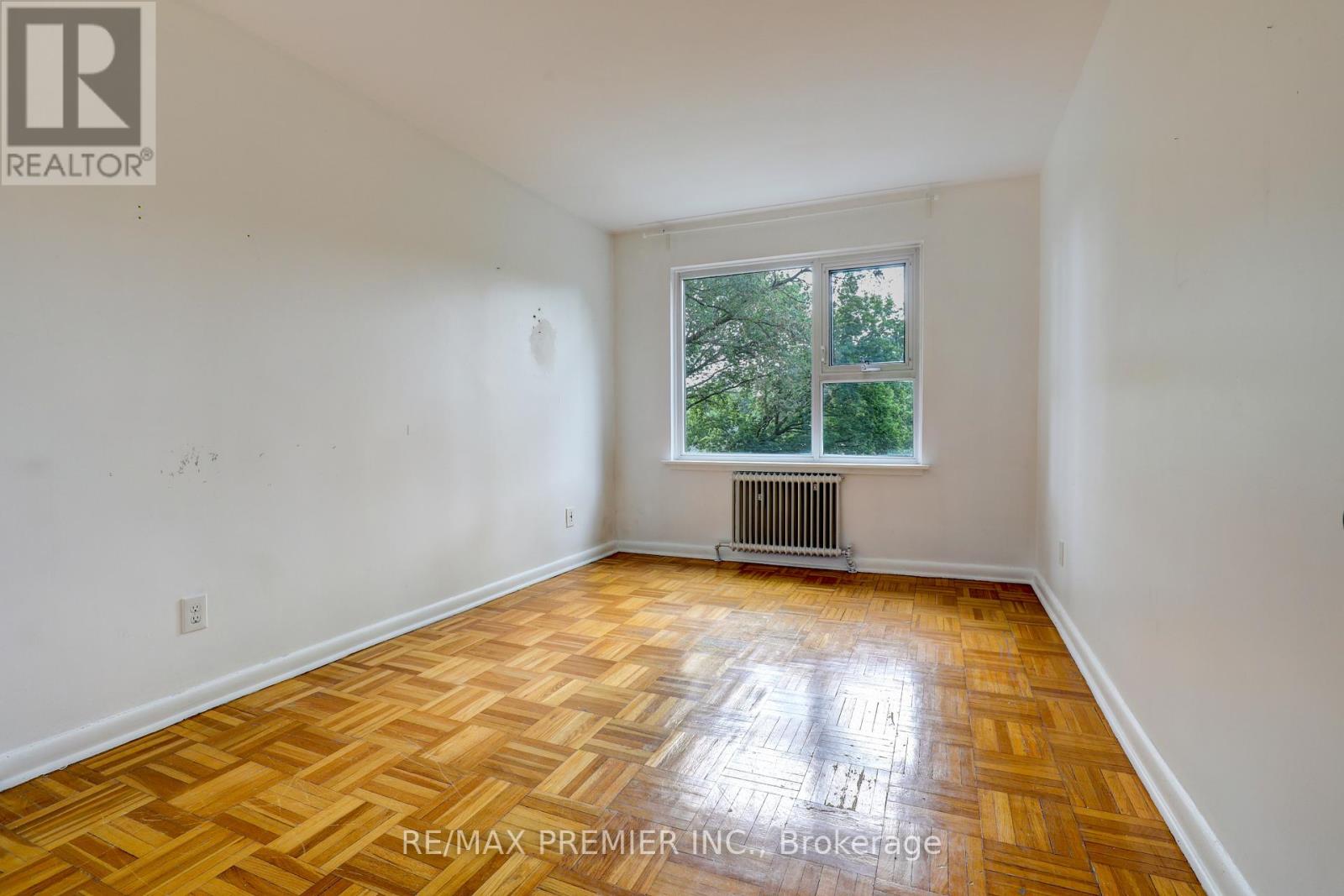 9 - 8 Corinth Gardens, Toronto (Mount Pleasant East), Ontario  M4P 2N5 - Photo 11 - C12212369