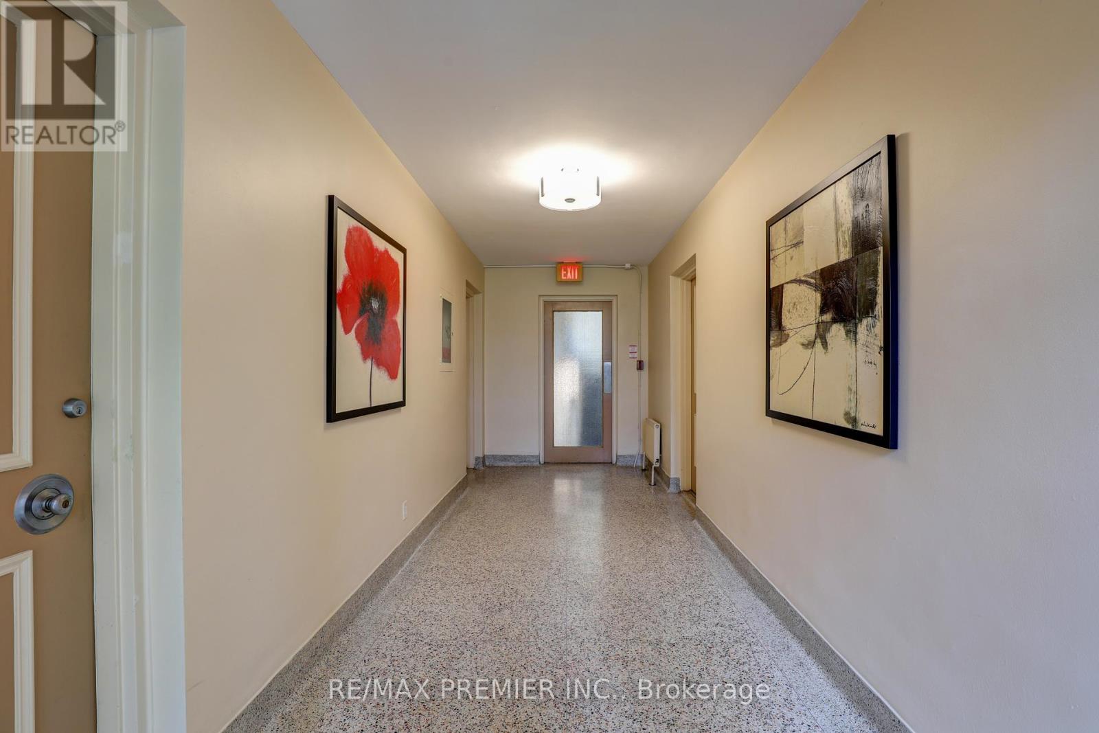 9 - 8 Corinth Gardens, Toronto (Mount Pleasant East), Ontario  M4P 2N5 - Photo 16 - C12212369