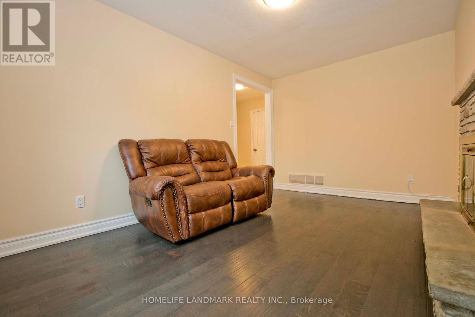 157 Pleasant View Drive, Toronto (Pleasant View), Ontario  M2J 3R3 - Photo 15 - C12212380