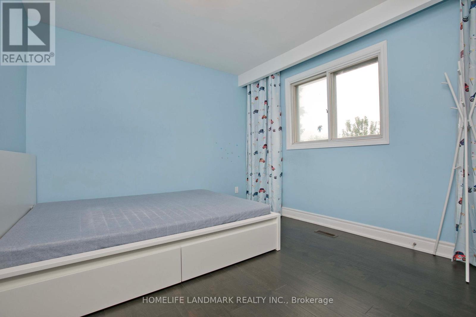157 Pleasant View Drive, Toronto (Pleasant View), Ontario  M2J 3R3 - Photo 20 - C12212380