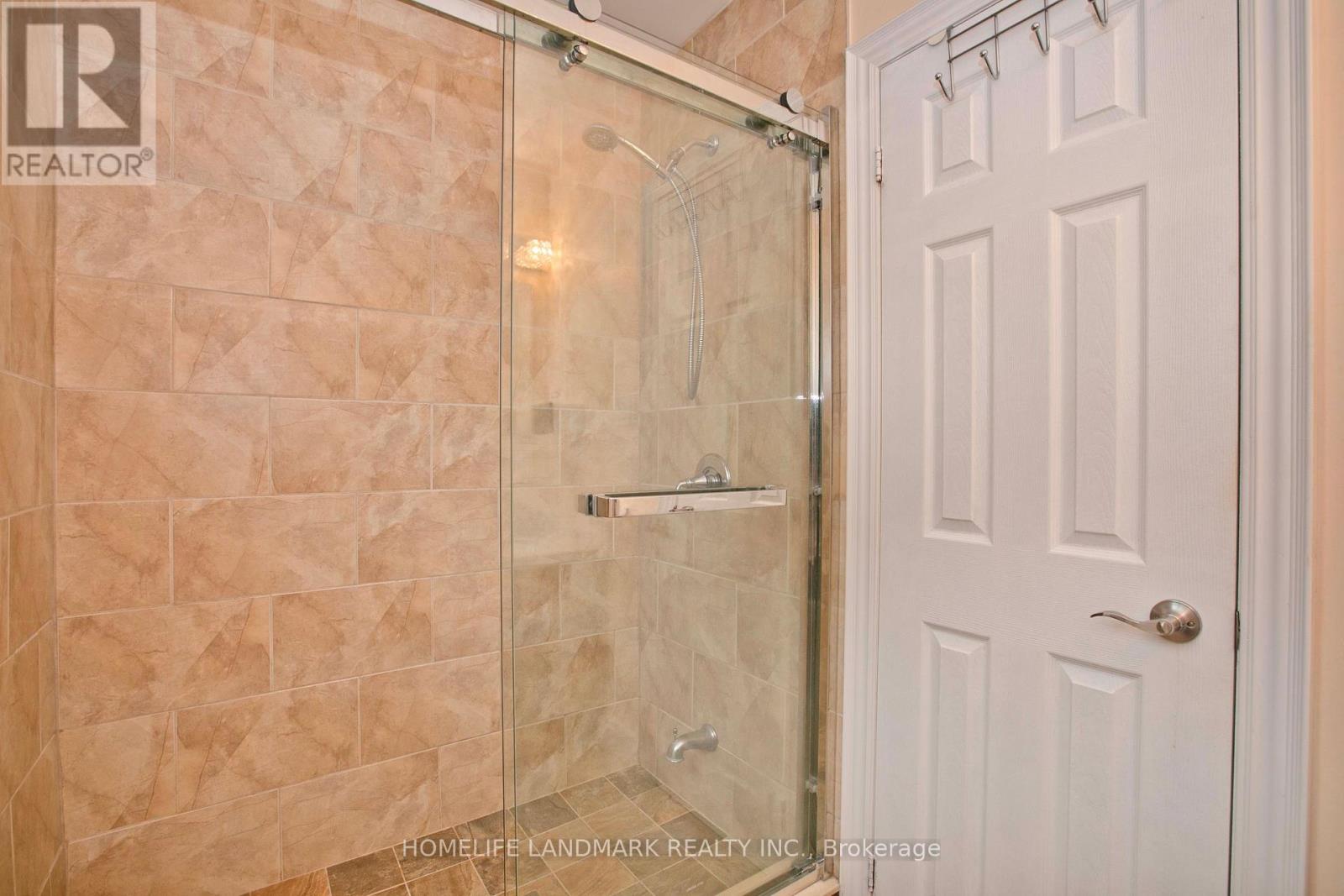 157 Pleasant View Drive, Toronto (Pleasant View), Ontario  M2J 3R3 - Photo 26 - C12212380