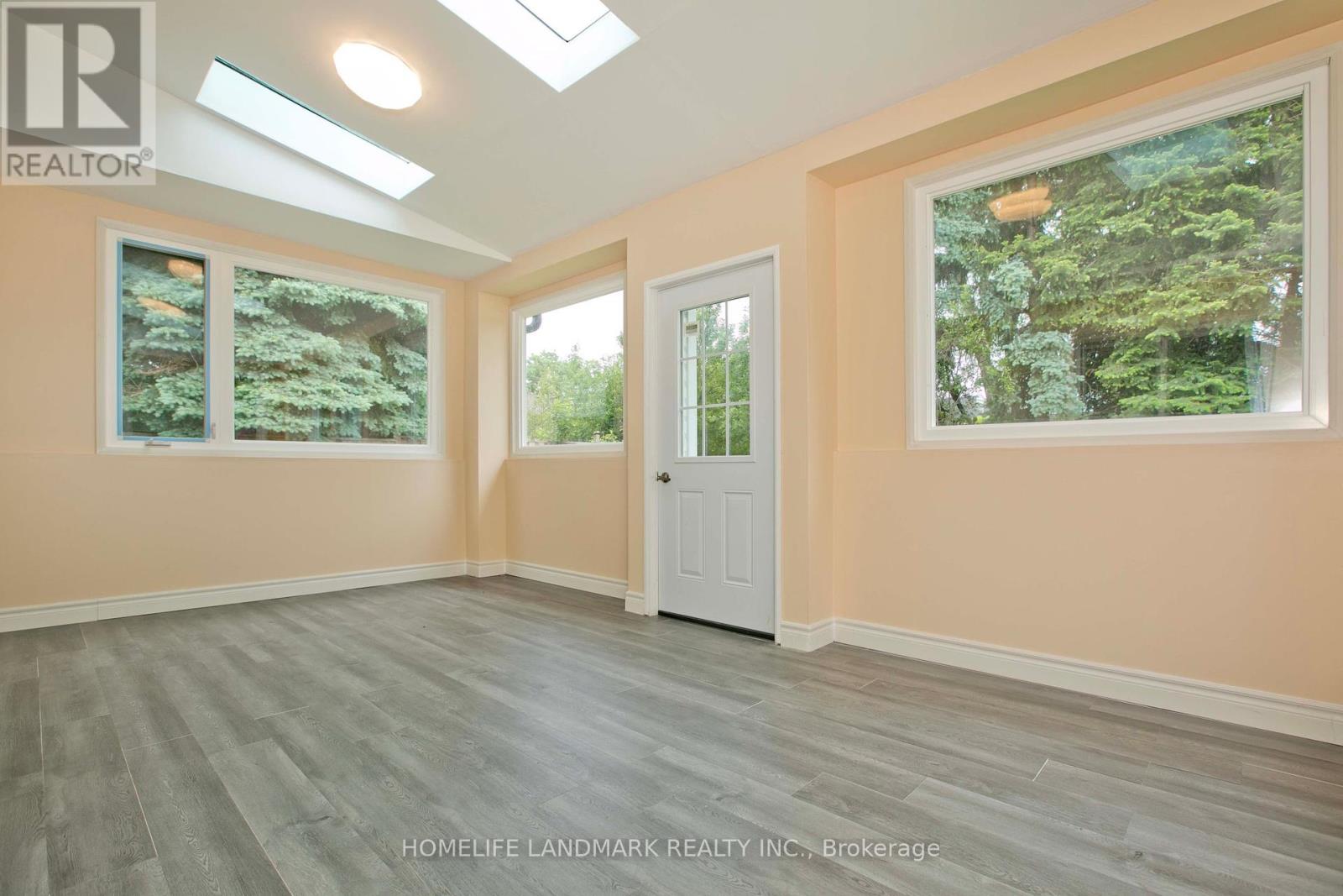 157 Pleasant View Drive, Toronto (Pleasant View), Ontario  M2J 3R3 - Photo 35 - C12212380