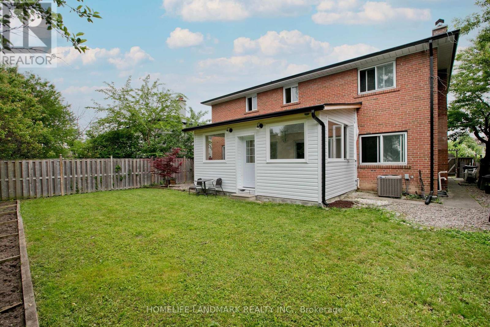 157 Pleasant View Drive, Toronto (Pleasant View), Ontario  M2J 3R3 - Photo 38 - C12212380