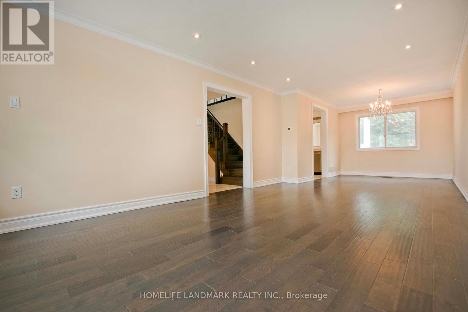 157 Pleasant View Drive, Toronto (Pleasant View), Ontario  M2J 3R3 - Photo 8 - C12212380