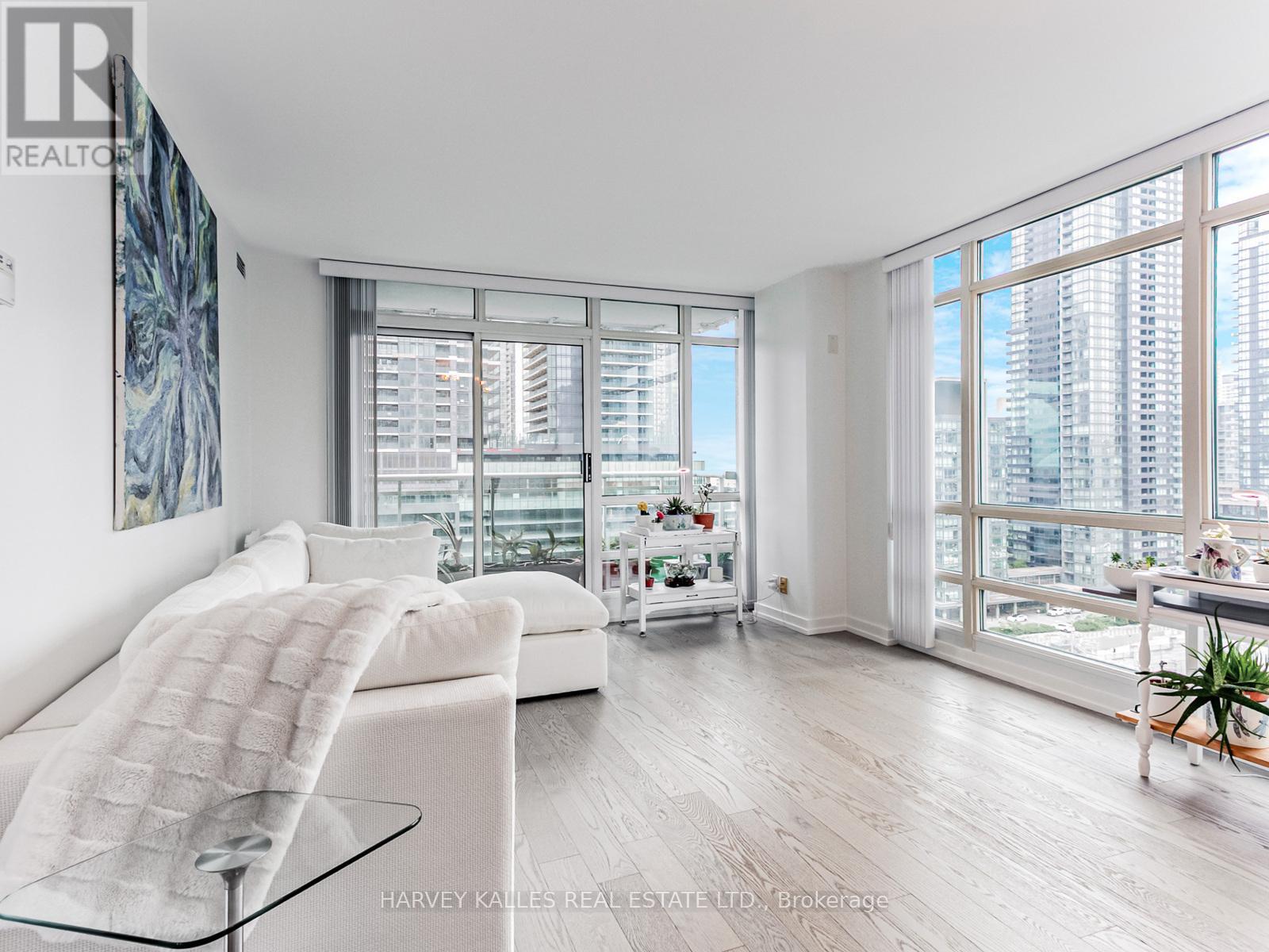 1810 - 381 Front Street W, Toronto (Waterfront Communities), Ontario  M5V 3R8 - Photo 12 - C12212476