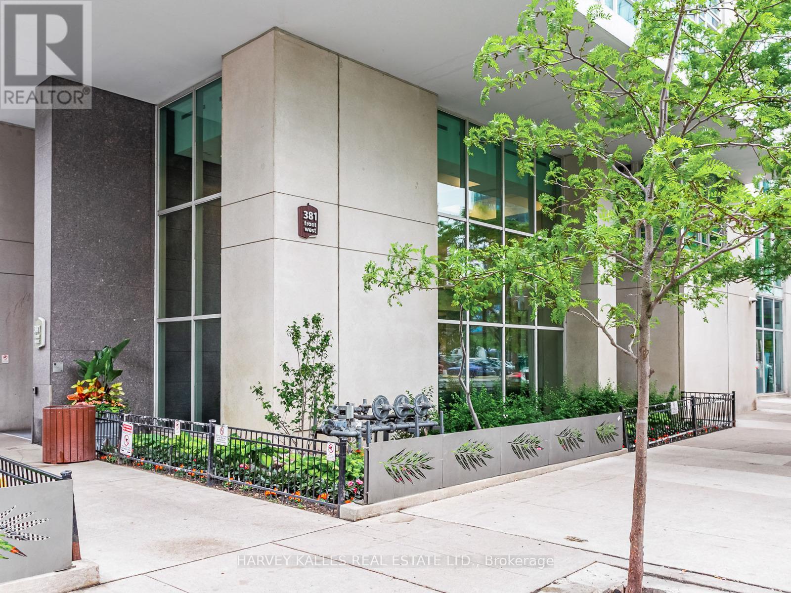 1810 - 381 Front Street W, Toronto (Waterfront Communities), Ontario  M5V 3R8 - Photo 2 - C12212476