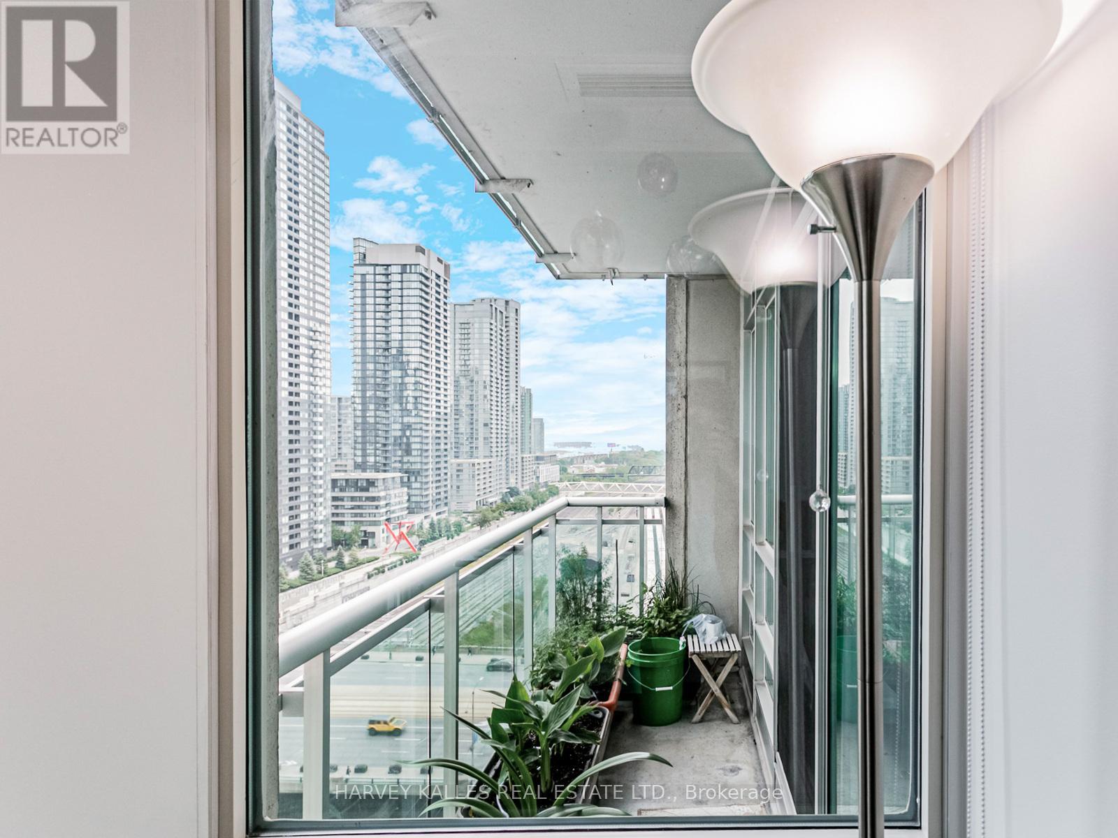 1810 - 381 Front Street W, Toronto (Waterfront Communities), Ontario  M5V 3R8 - Photo 21 - C12212476