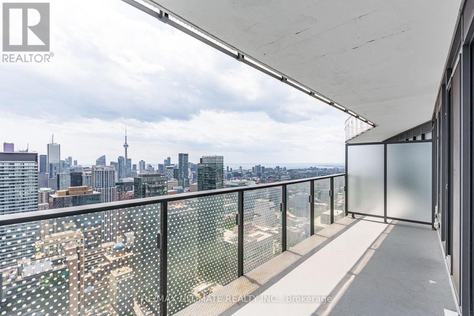 5003 - 11 WELLESLEY STREET W, Toronto, Ontario