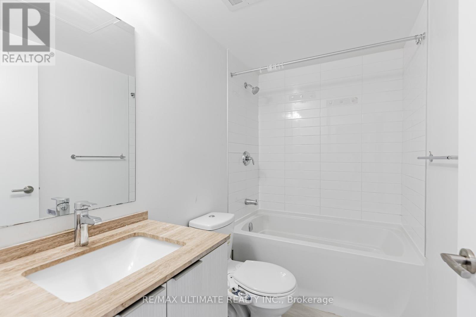 5003 - 11 Wellesley Street W, Toronto, Ontario  M4Y 1E8 - Photo 11 - C12212479