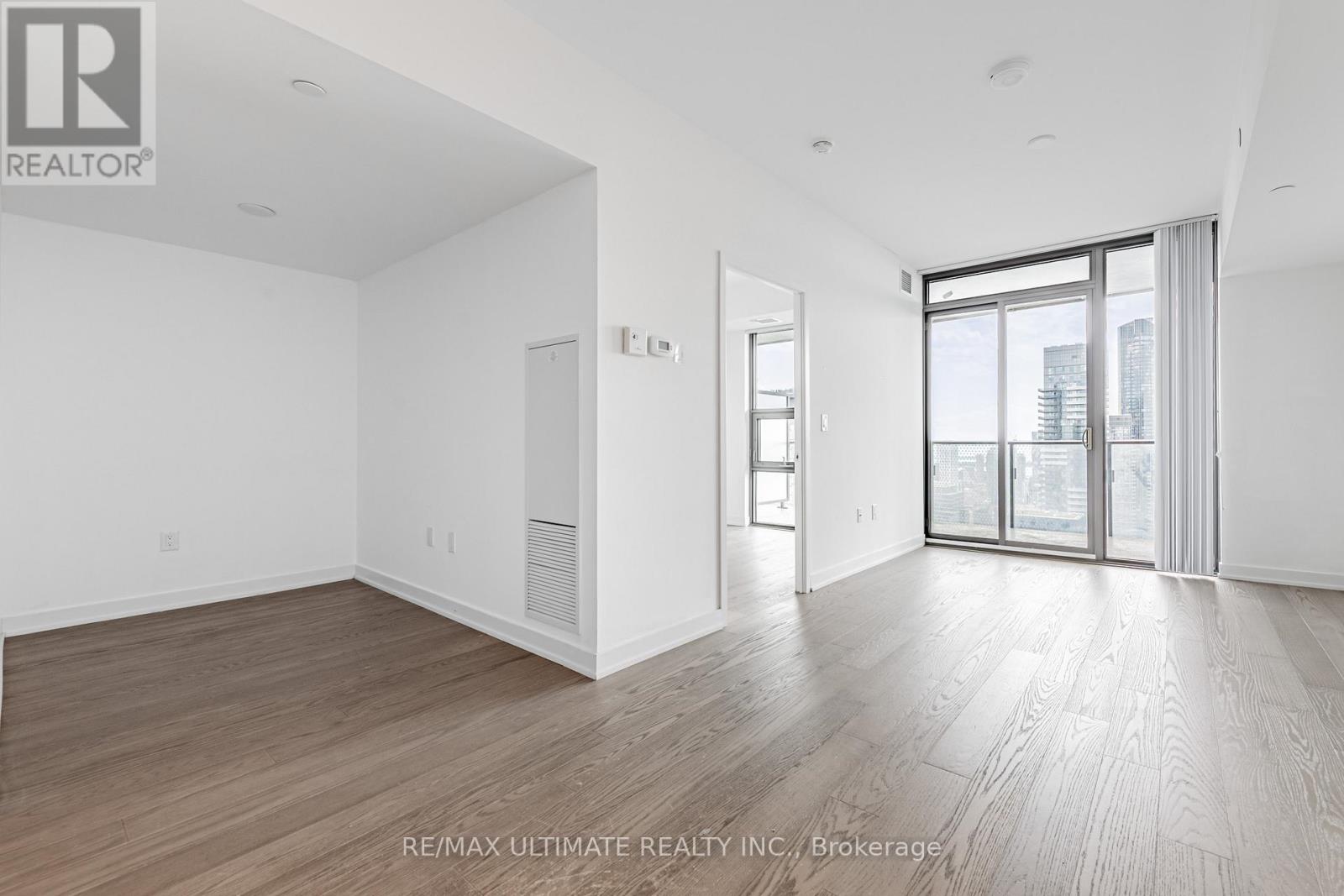 5003 - 11 Wellesley Street W, Toronto, Ontario  M4Y 1E8 - Photo 13 - C12212479