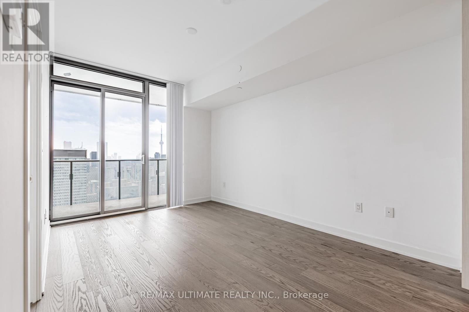 5003 - 11 Wellesley Street W, Toronto, Ontario  M4Y 1E8 - Photo 8 - C12212479