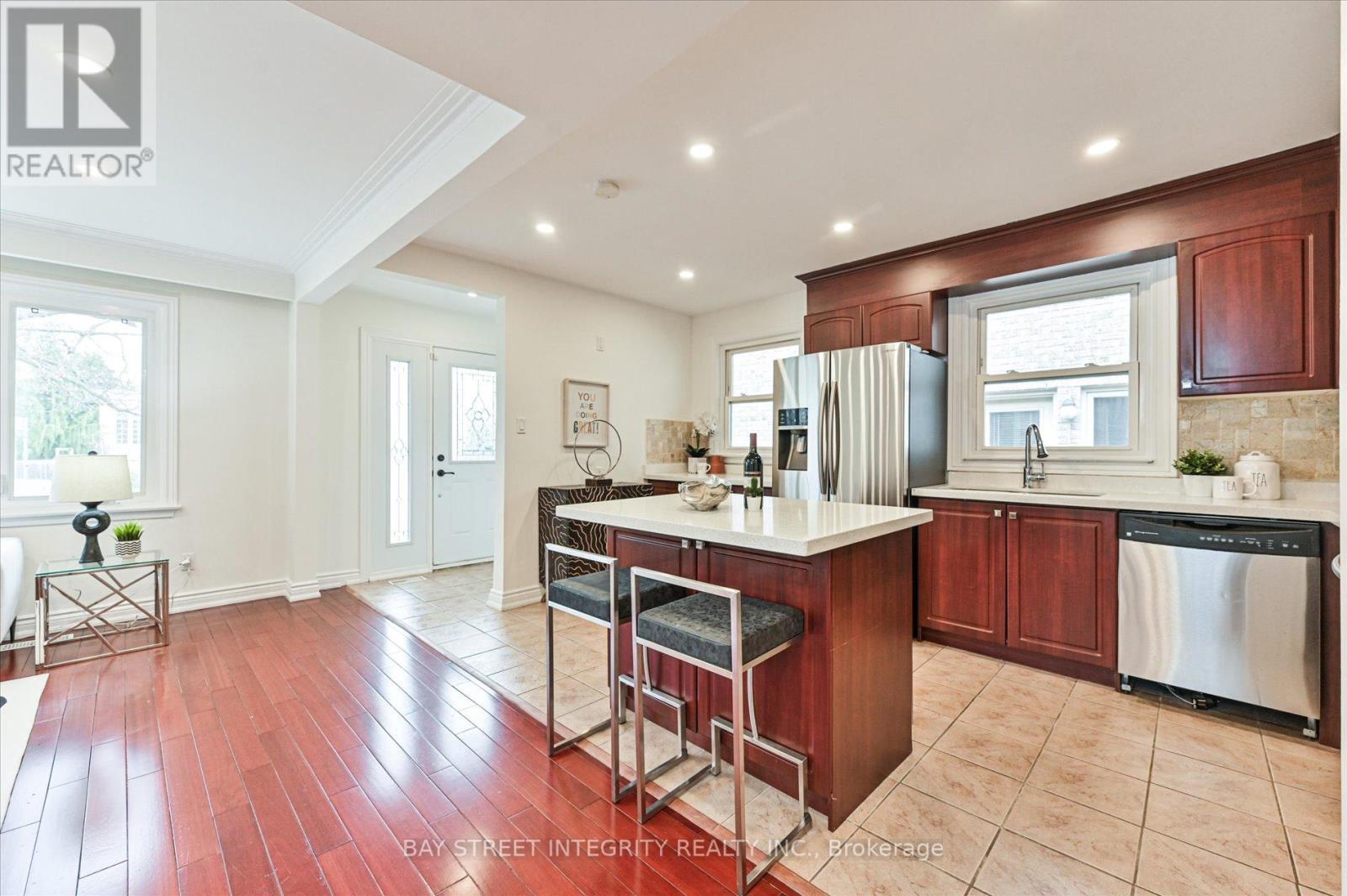 435 Cummer Avenue, Toronto (Newtonbrook East), Ontario  M2M 2G3 - Photo 14 - C12212506