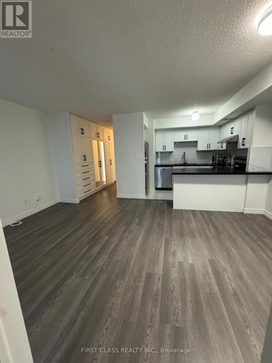 801 - 25 The Esplanade Avenue, Toronto (Waterfront Communities), Ontario  M5E 1W5 - Photo 1 - C12212531