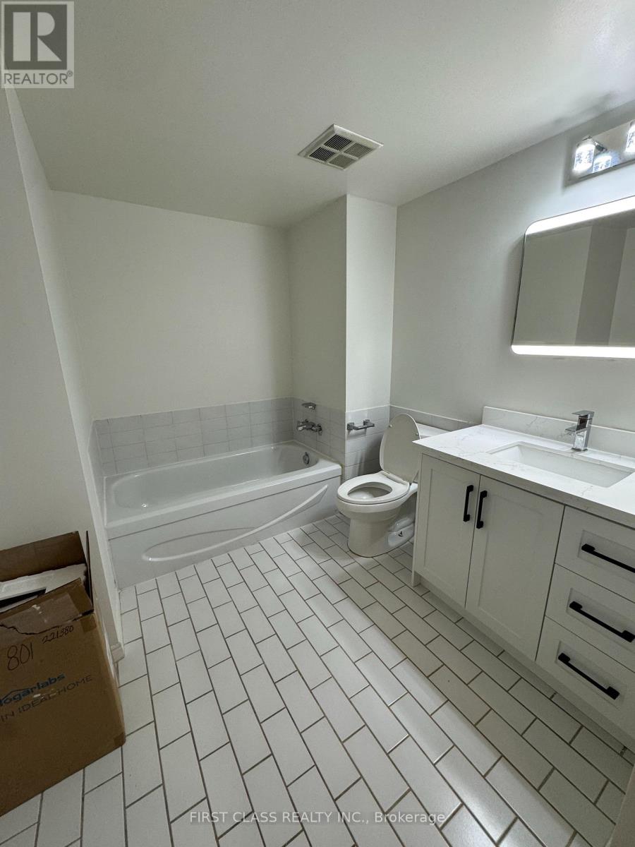 801 - 25 The Esplanade Avenue, Toronto (Waterfront Communities), Ontario  M5E 1W5 - Photo 11 - C12212531