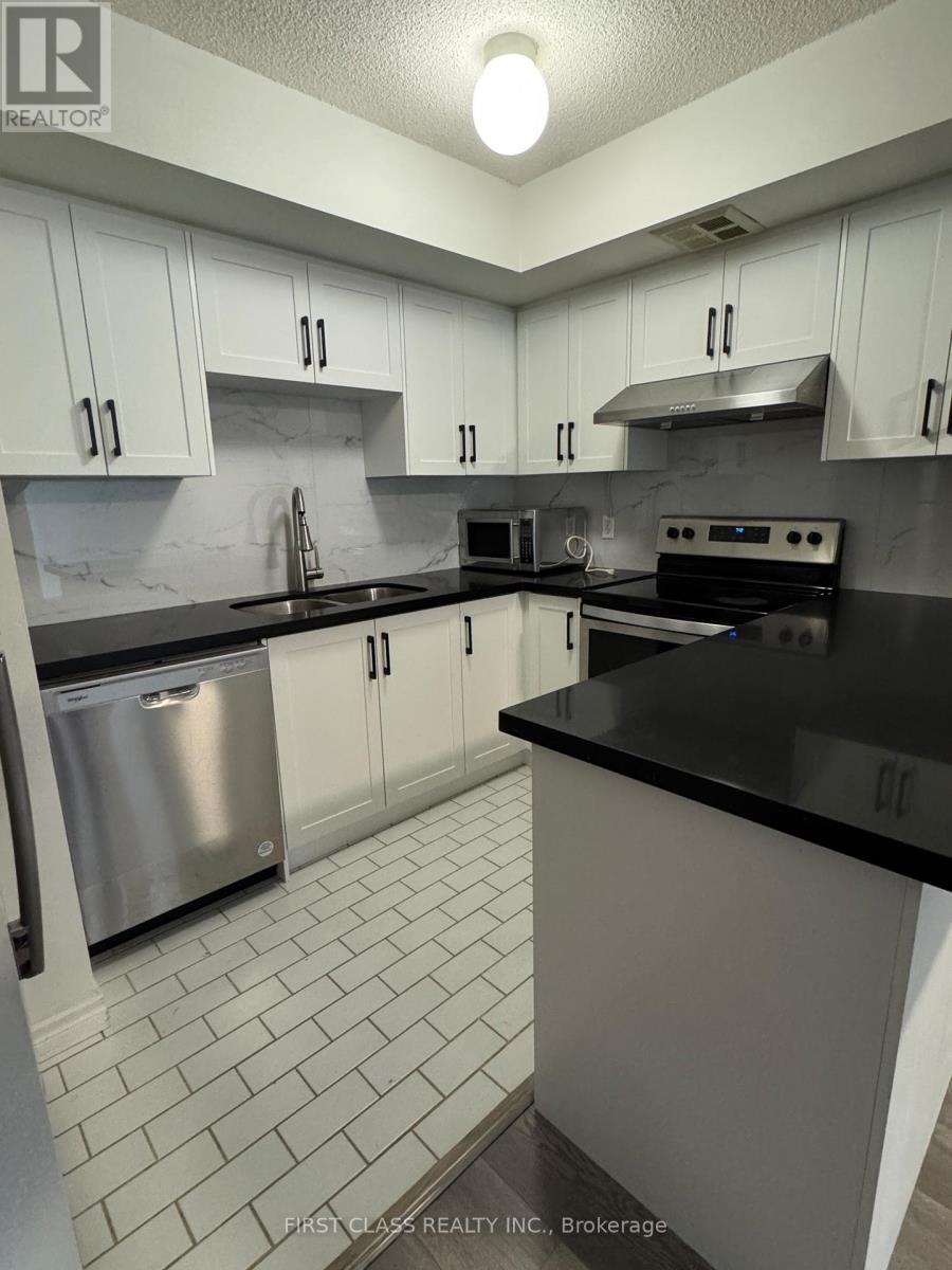 801 - 25 The Esplanade Avenue, Toronto (Waterfront Communities), Ontario  M5E 1W5 - Photo 2 - C12212531