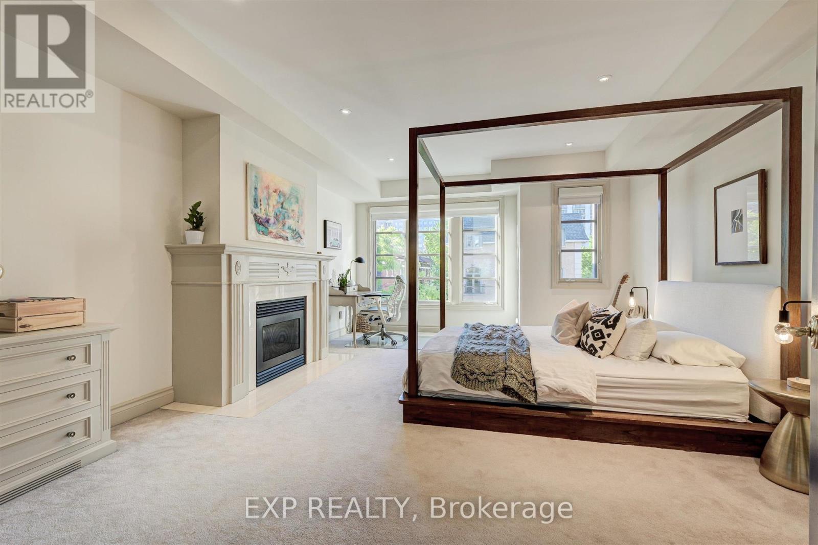 13 Balmoral Avenue, Toronto (Yonge-St. Clair), Ontario  M4V 1J5 - Photo 16 - C12212557