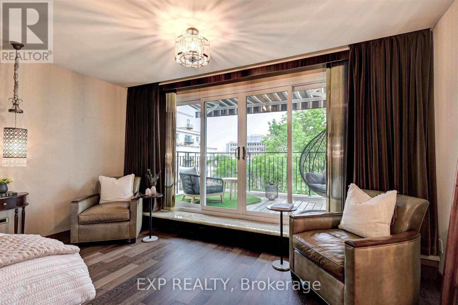 13 Balmoral Avenue, Toronto (Yonge-St. Clair), Ontario  M4V 1J5 - Photo 23 - C12212557