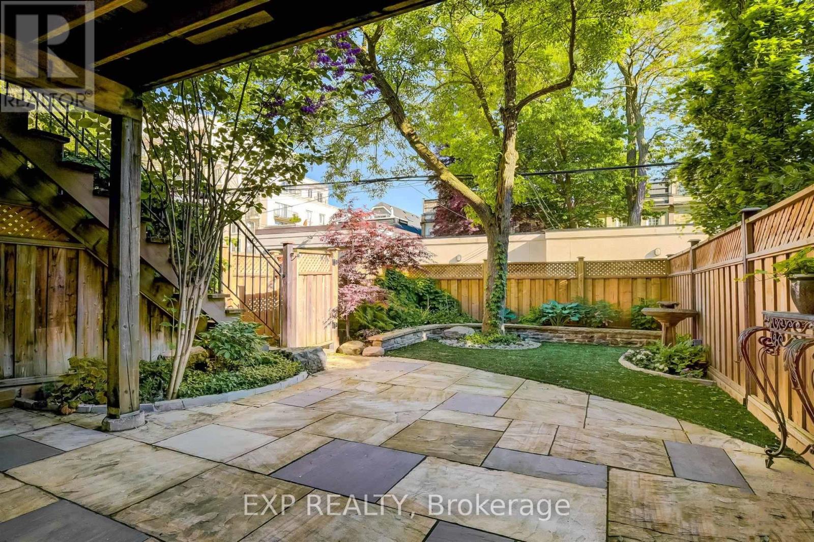 13 Balmoral Avenue, Toronto (Yonge-St. Clair), Ontario  M4V 1J5 - Photo 32 - C12212557