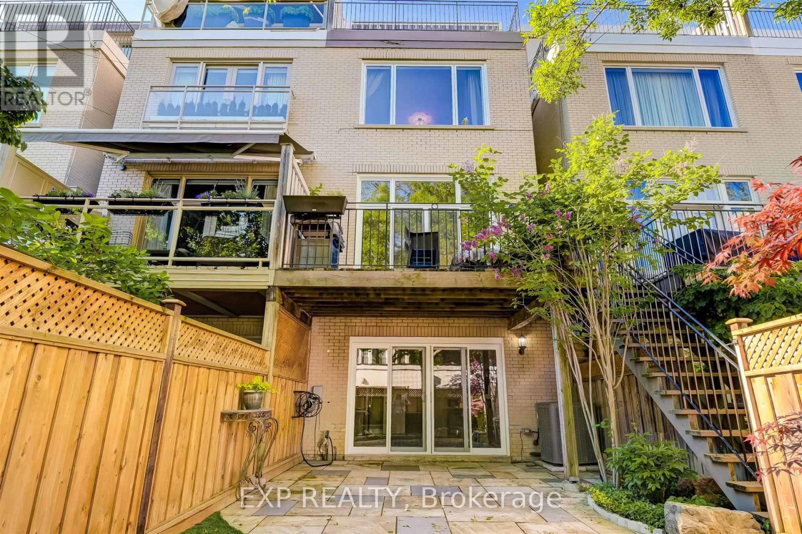 13 Balmoral Avenue, Toronto (Yonge-St. Clair), Ontario  M4V 1J5 - Photo 33 - C12212557