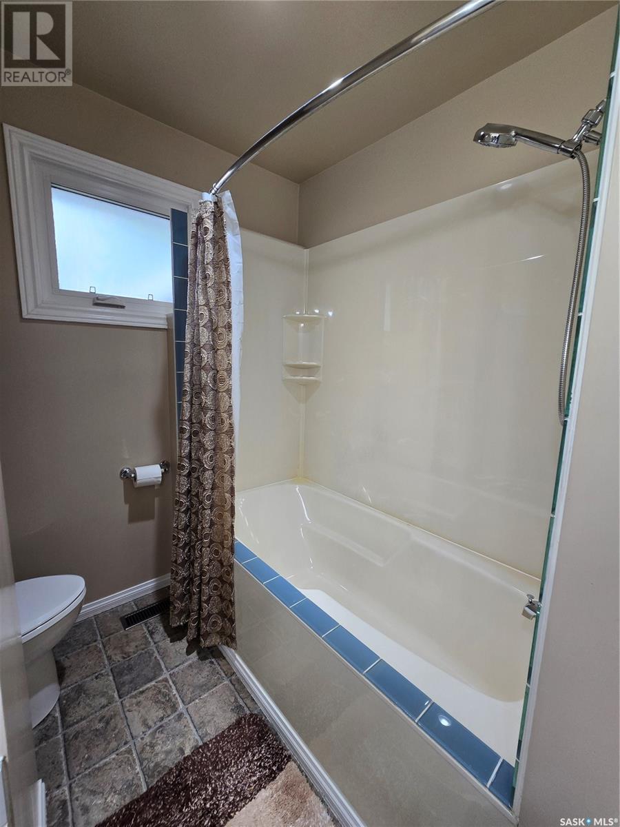 9 Kootenay Drive, Saskatoon, Saskatchewan  S7K 1J2 - Photo 38 - SK008811