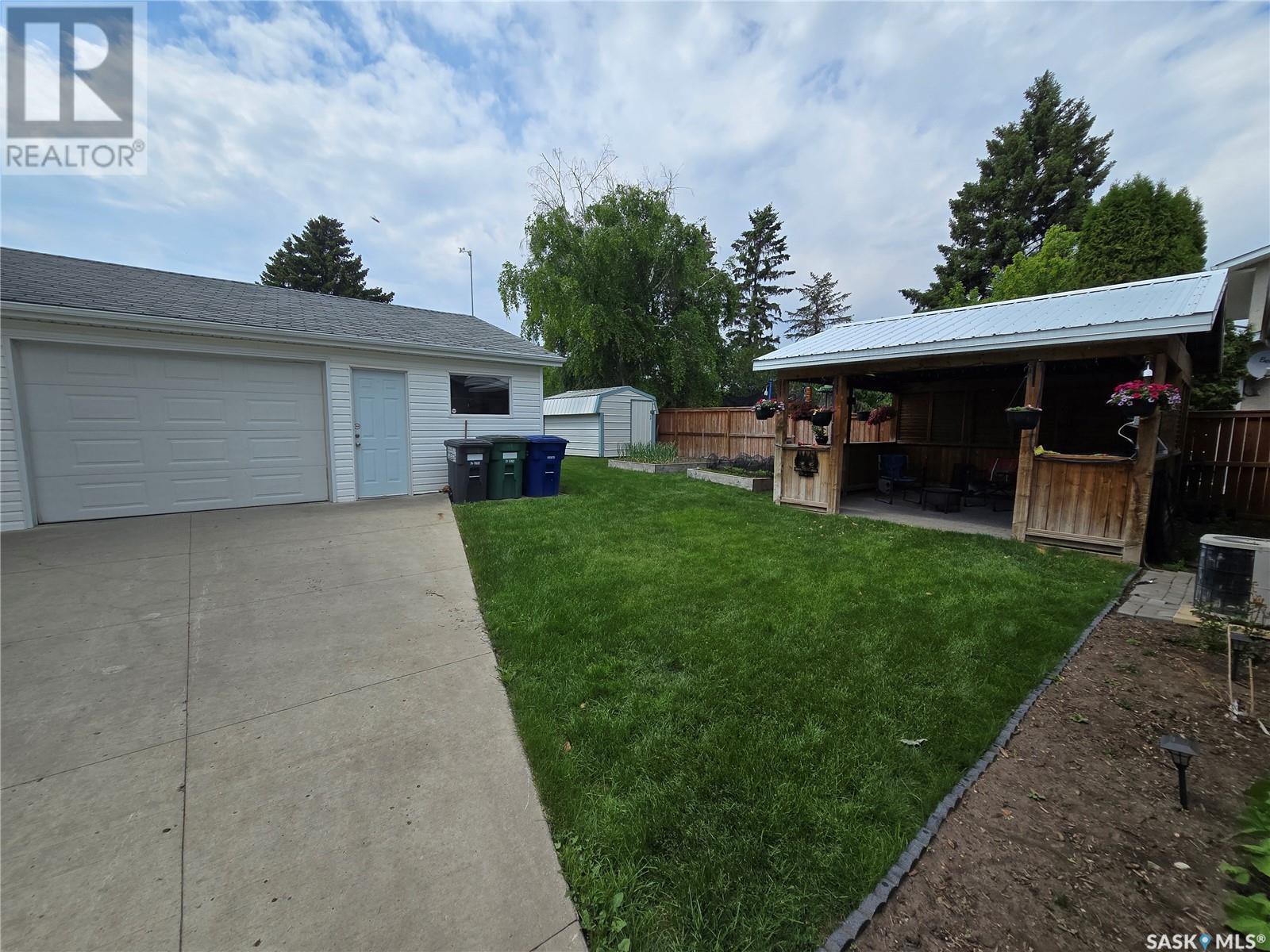 9 Kootenay Drive, Saskatoon, Saskatchewan  S7K 1J2 - Photo 6 - SK008811