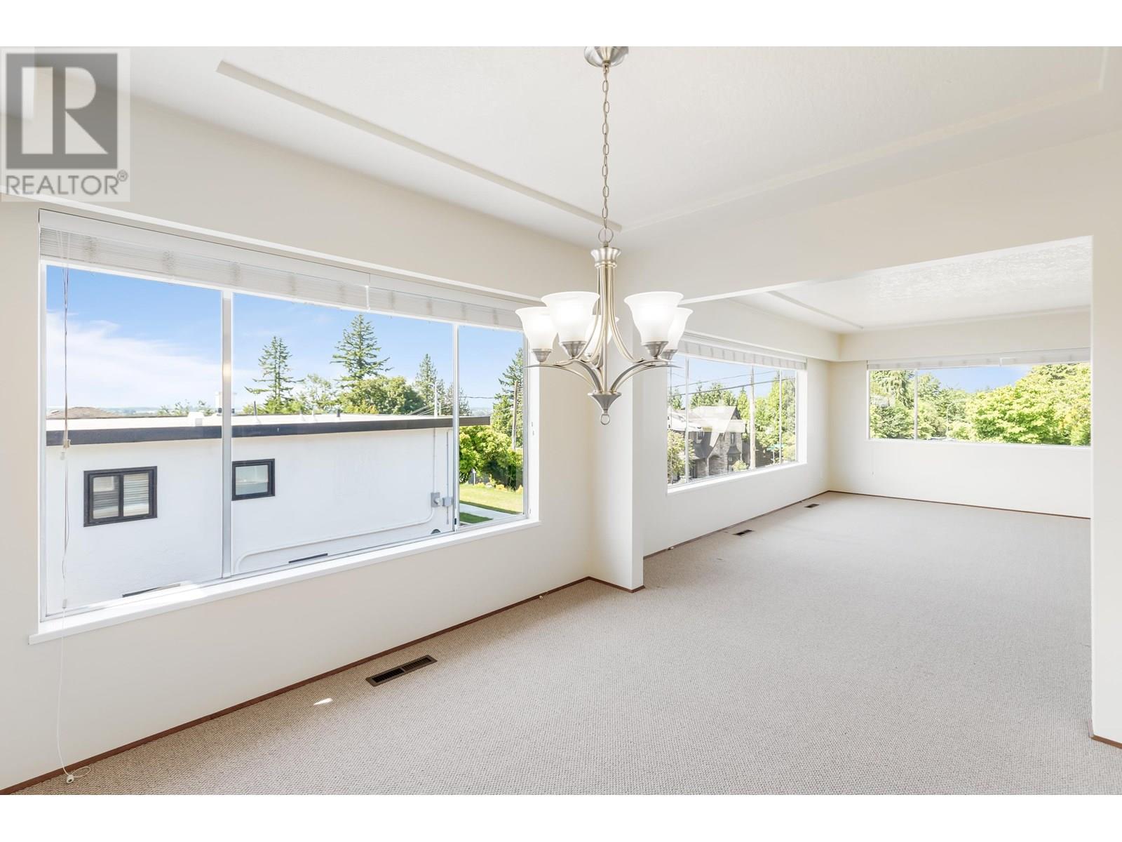 7988 Sussex Avenue, Burnaby, British Columbia  V5J 3W3 - Photo 6 - R3013162