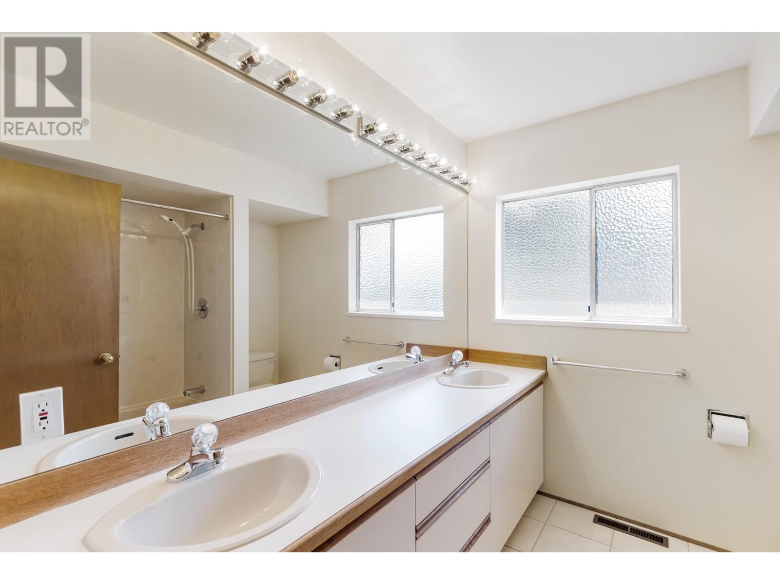7988 Sussex Avenue, Burnaby, British Columbia  V5J 3W3 - Photo 23 - R3013162