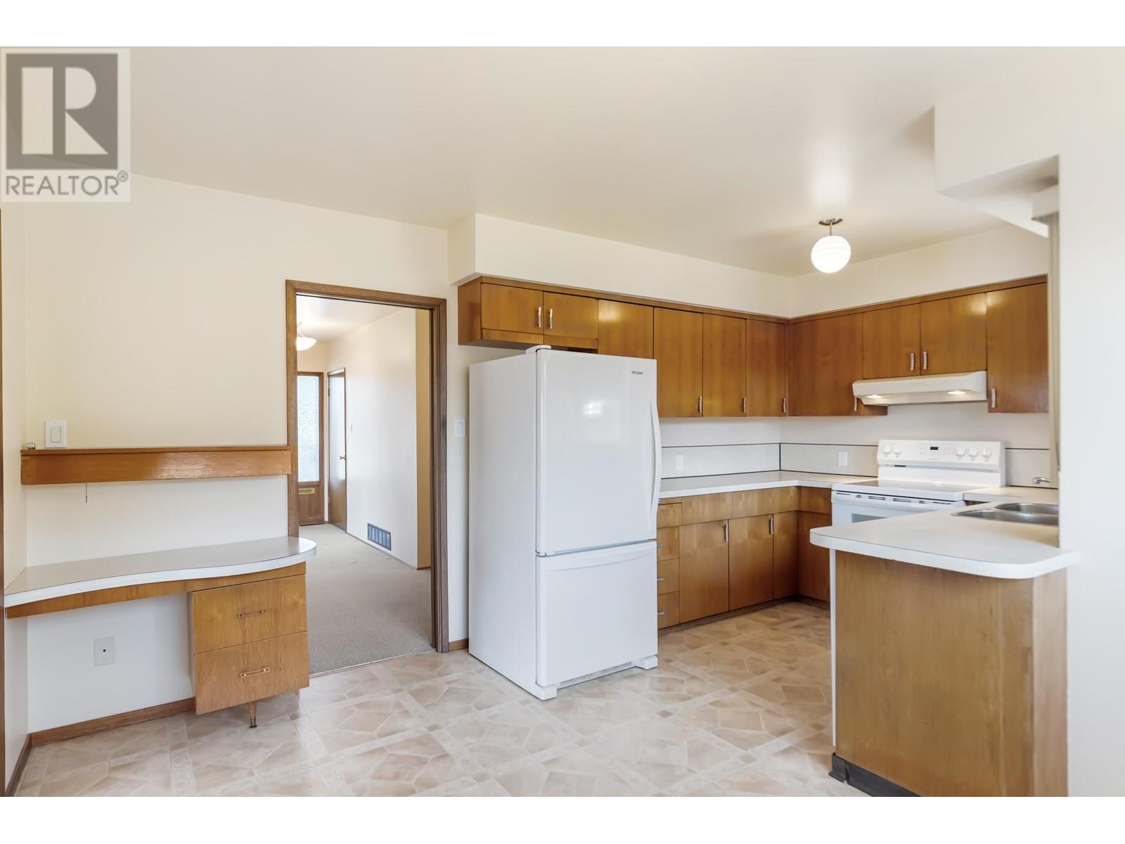 7988 Sussex Avenue, Burnaby, British Columbia  V5J 3W3 - Photo 16 - R3013162