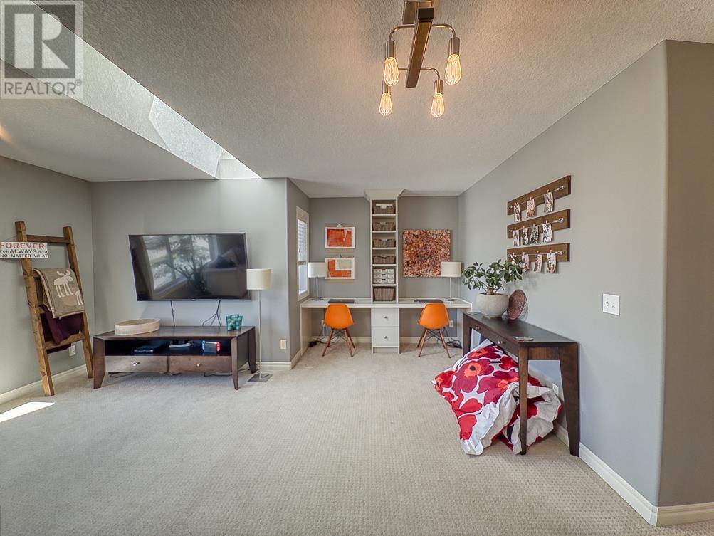 27 Tuscany Estates Drive Nw, Calgary, Alberta  T3L 2Z7 - Photo 36 - A2225739