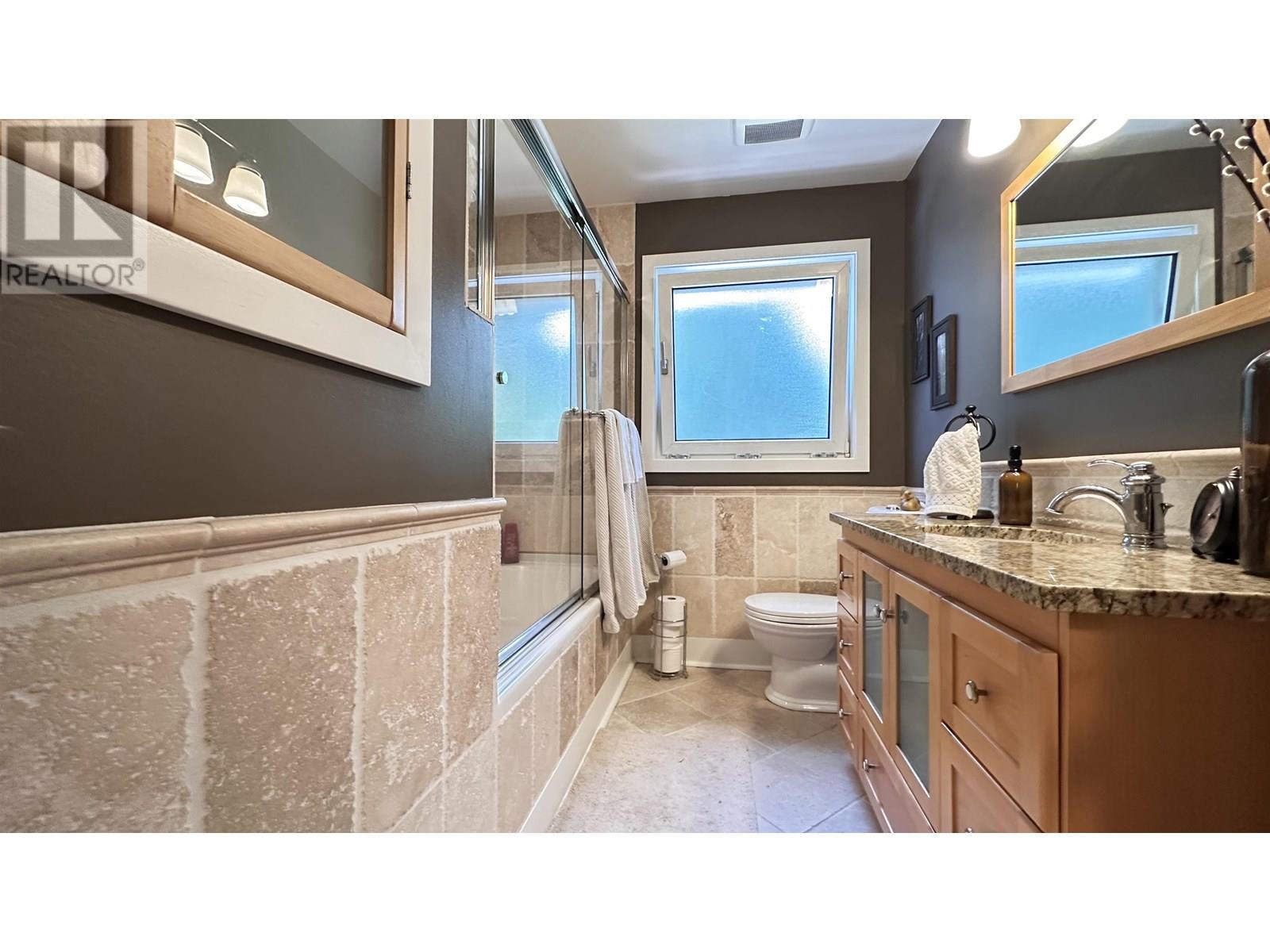 1231 Frederick Road, North Vancouver, British Columbia  V7K 1J3 - Photo 37 - R3014165