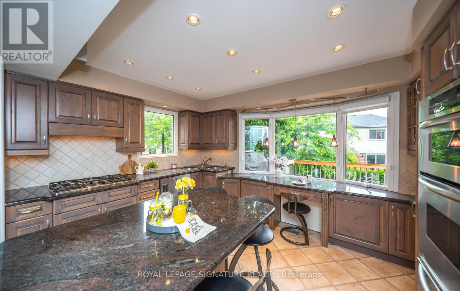 84 Ecclesfield Drive, Toronto (Steeles), Ontario  M1W 3J6 - Photo 10 - E12212351