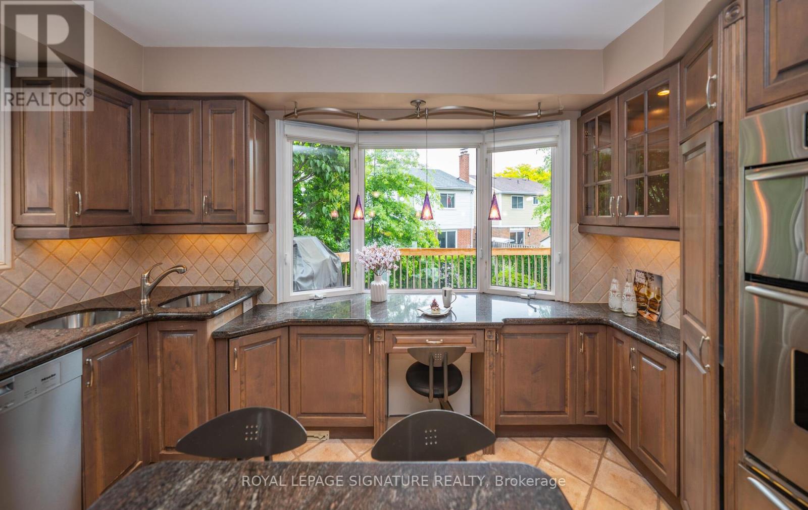 84 Ecclesfield Drive, Toronto (Steeles), Ontario  M1W 3J6 - Photo 12 - E12212351