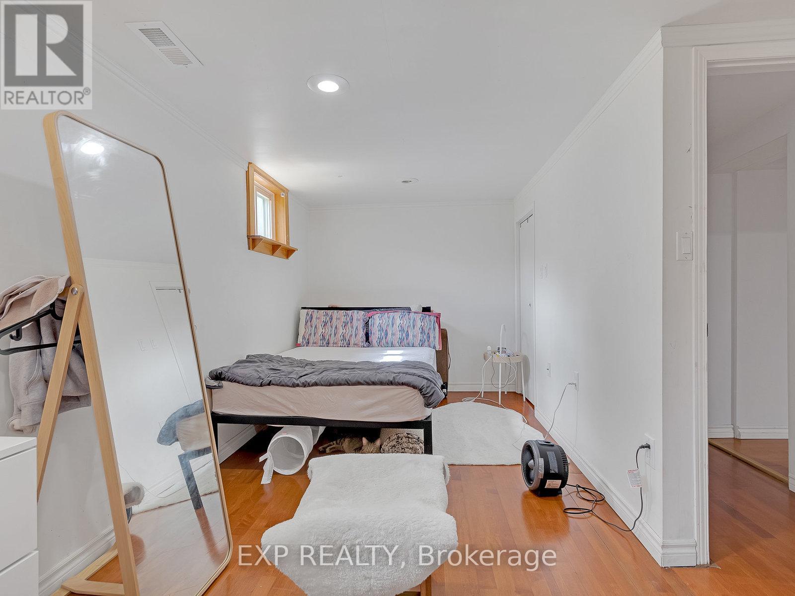 90 Meighen Avenue, Toronto (O'connor-Parkview), Ontario  M4B 2H7 - Photo 21 - E12212387