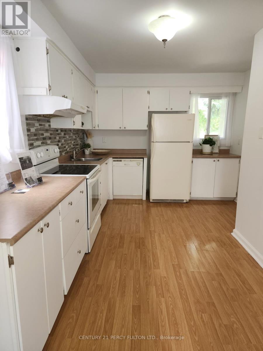21 Trawley Crescent, Ajax (Central), Ontario  L1S 5Y7 - Photo 9 - E12212398