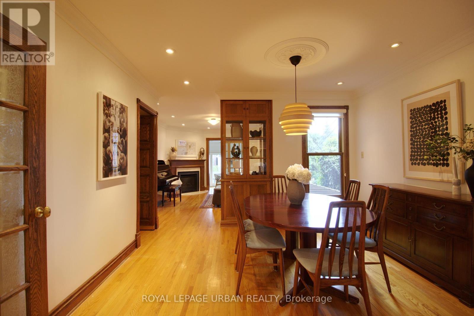 5 Grandview Avenue, Toronto (North Riverdale), Ontario  M4K 1J1 - Photo 11 - E12212414