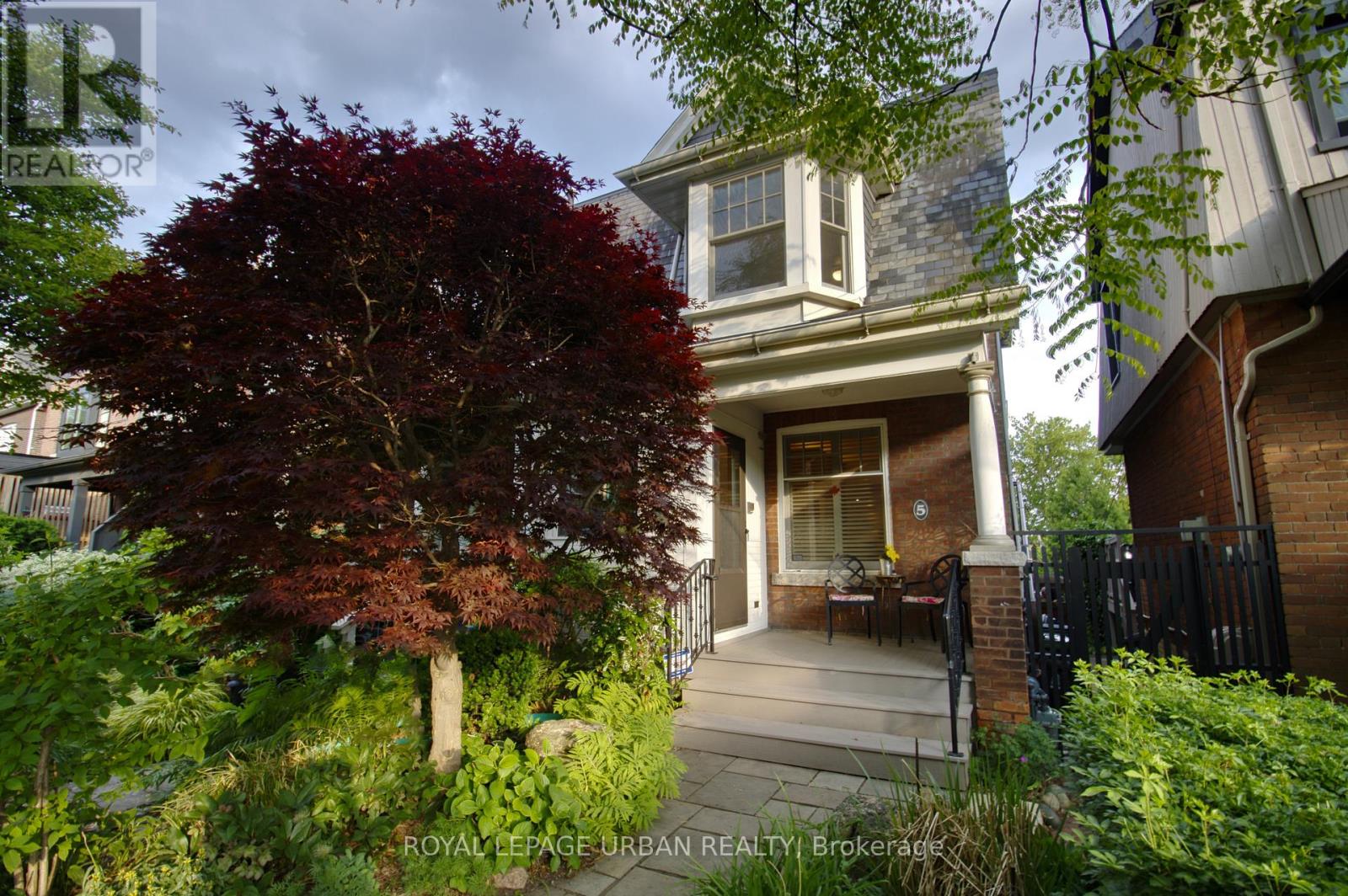 5 Grandview Avenue, Toronto (North Riverdale), Ontario  M4K 1J1 - Photo 2 - E12212414