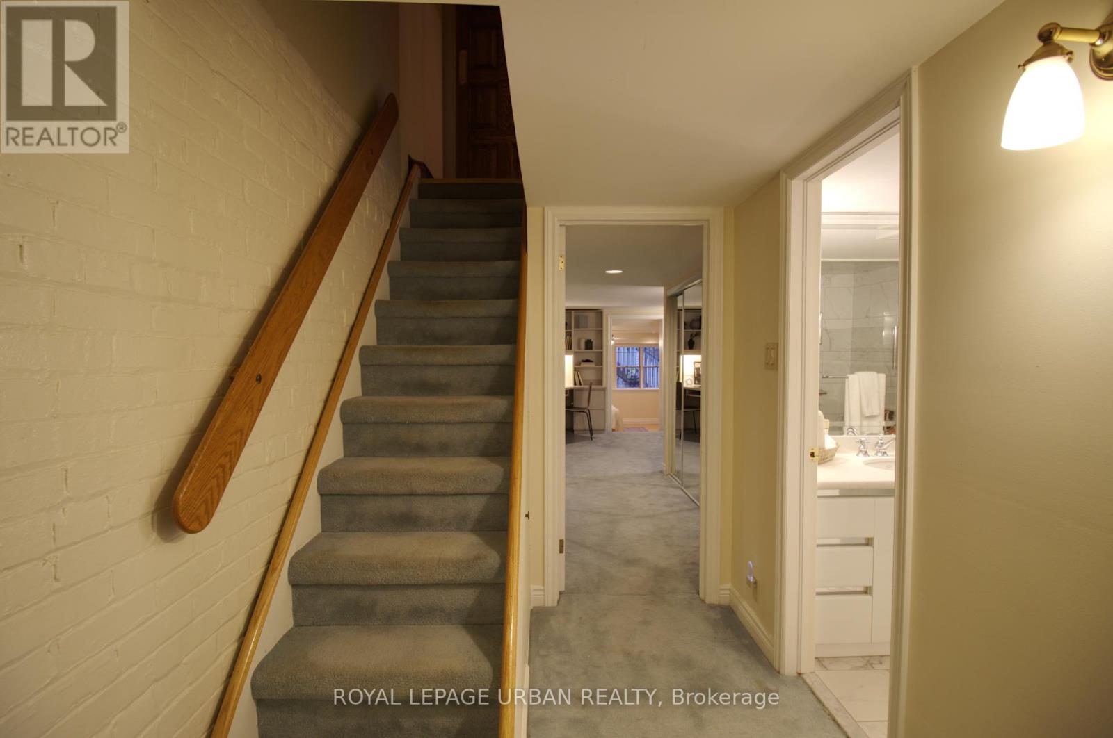 5 Grandview Avenue, Toronto (North Riverdale), Ontario  M4K 1J1 - Photo 31 - E12212414