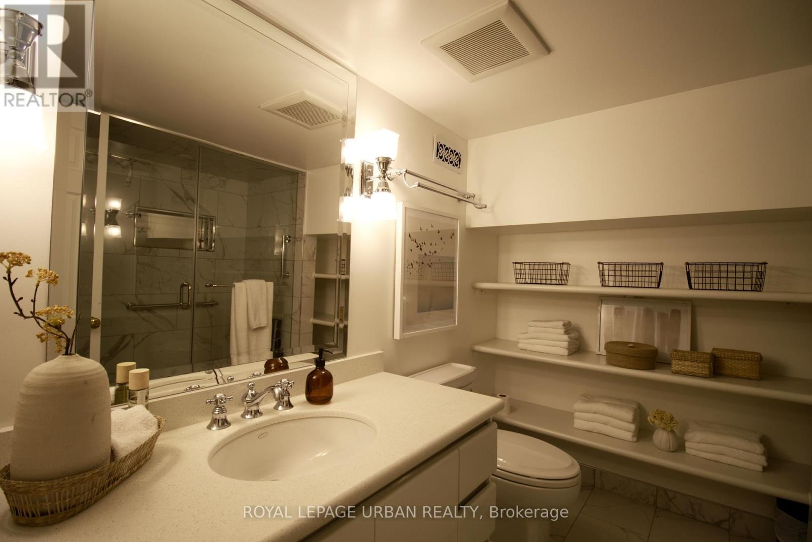 5 Grandview Avenue, Toronto (North Riverdale), Ontario  M4K 1J1 - Photo 36 - E12212414