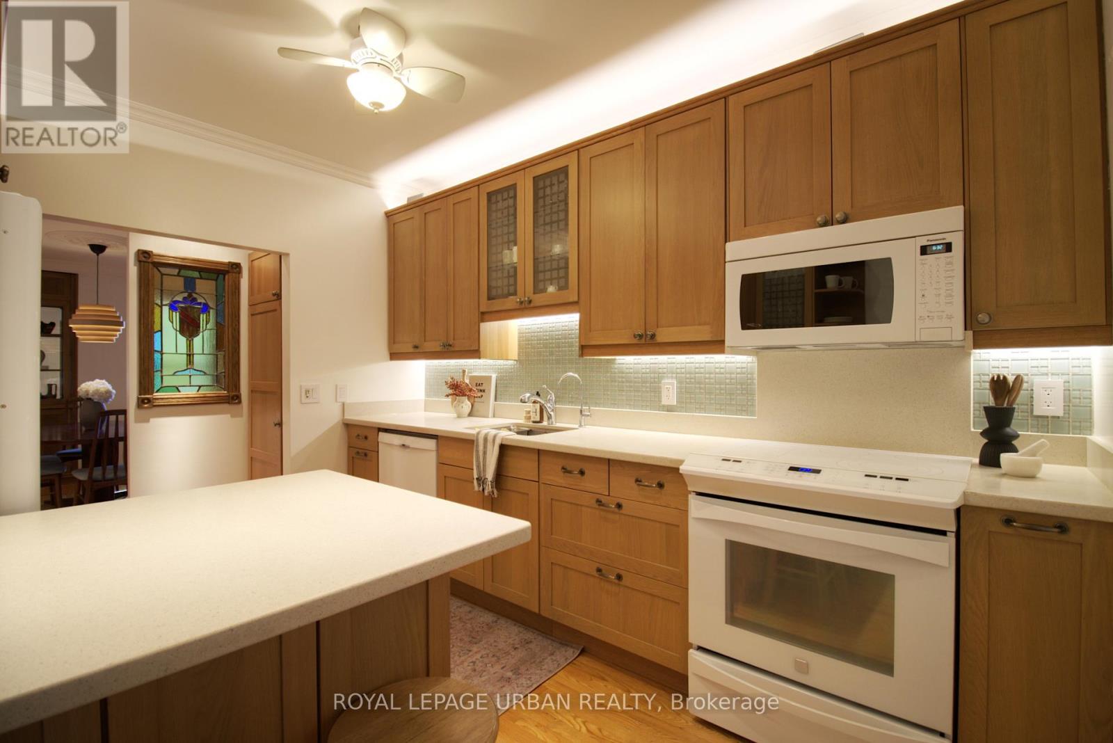 5 Grandview Avenue, Toronto (North Riverdale), Ontario  M4K 1J1 - Photo 6 - E12212414