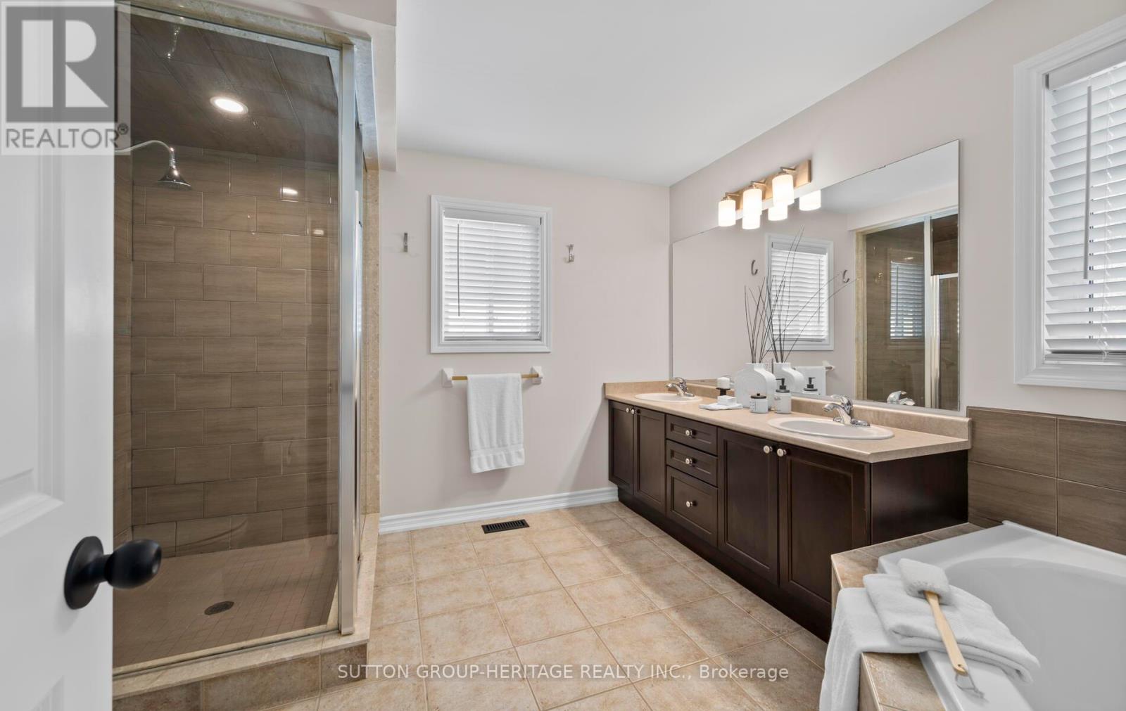 198 Honeyman Drive, Clarington, Ontario  L1C 0J3 - Photo 23 - E12212467
