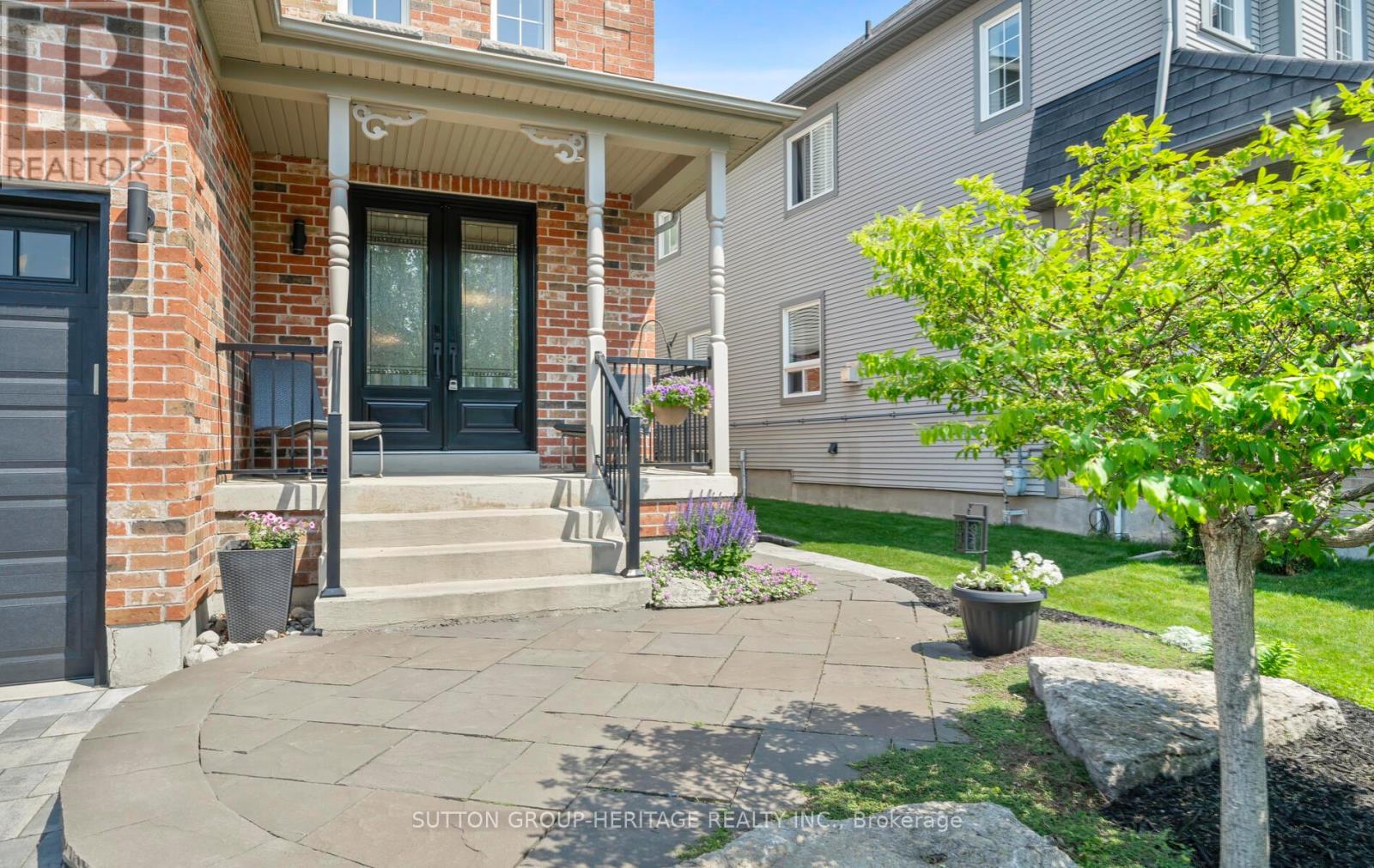 198 Honeyman Drive, Clarington, Ontario  L1C 0J3 - Photo 4 - E12212467