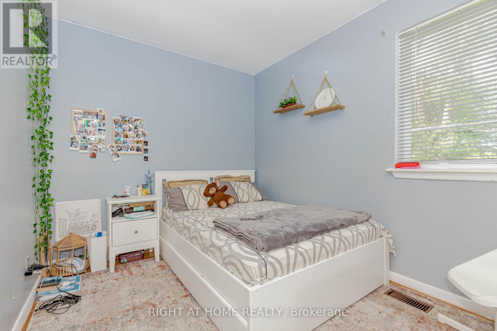 132 Laurel Avenue, Toronto (Kennedy Park), Ontario  M1K 3J9 - Photo 26 - E12212560